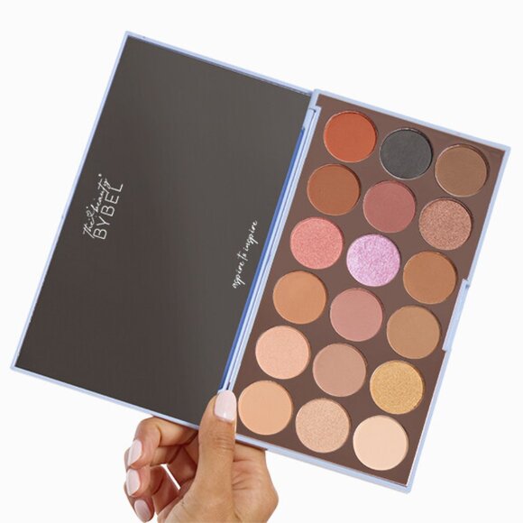 Carli Bybel OG Eyeshadow Palette & Highlighter BRAND NEW IN BOX - Picture 1 of 11